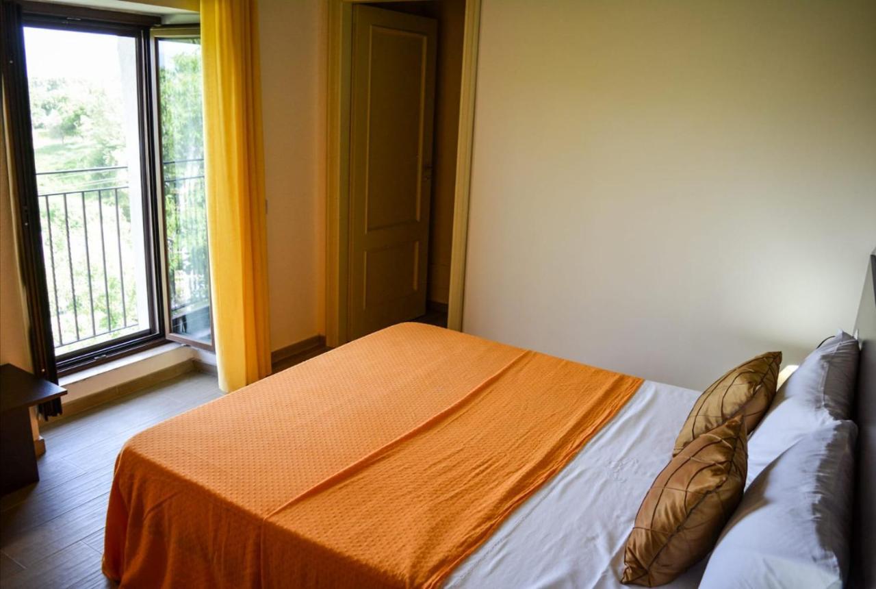 Due Passi B&B Marano Marchesato Exterior photo